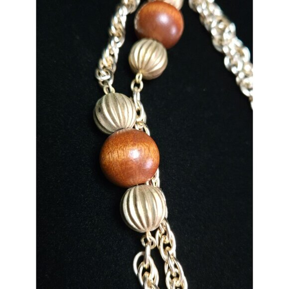 Vintage Coro Double-Strand Goldtone Wood and Coral Beaded Long Station Necklace - Picture 5 of 6